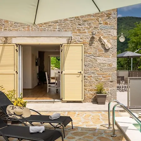 Rustic Villa Casa Mavretici With Pool In Motovun Livade Exterior photo